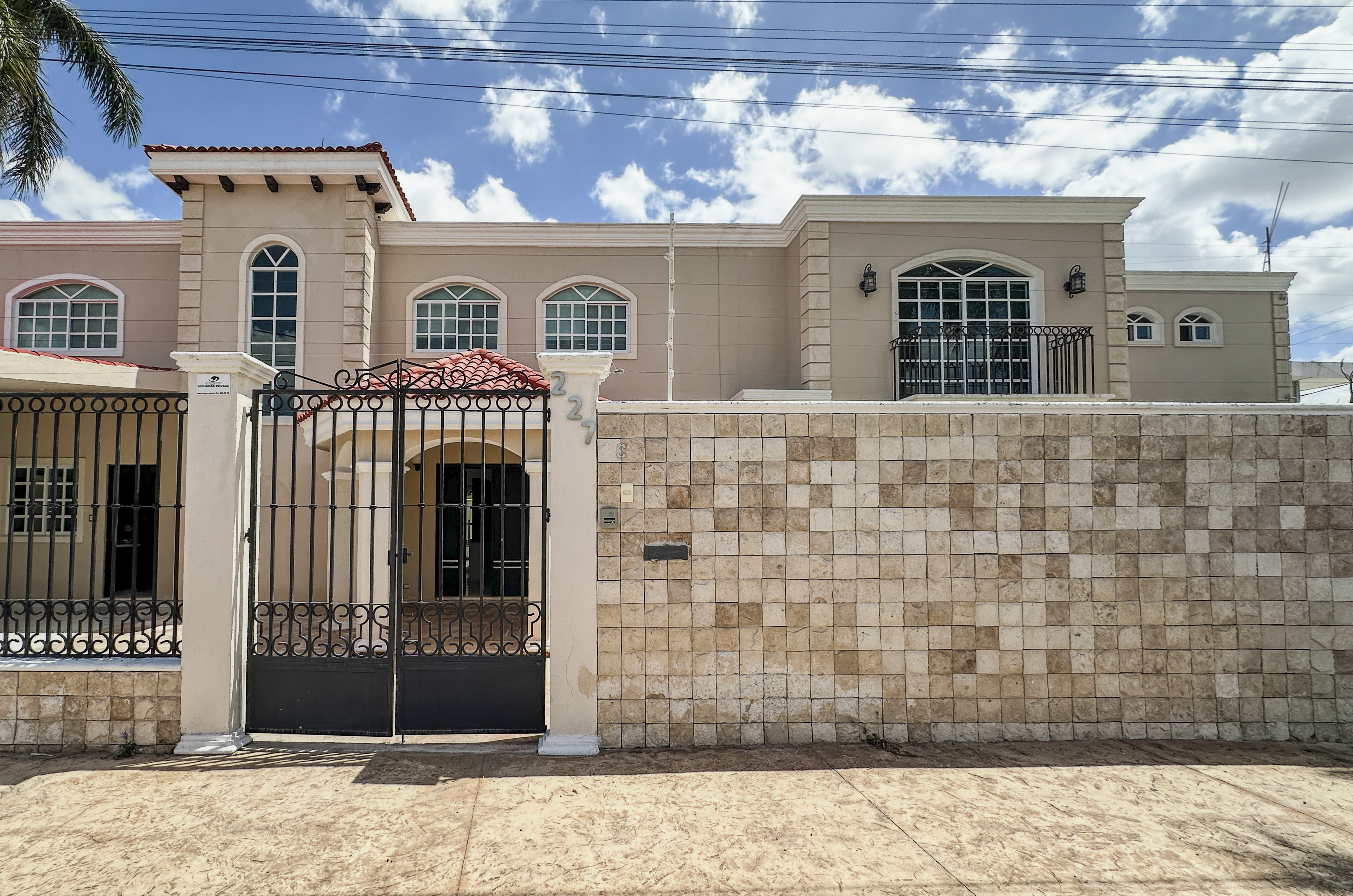 1779-Casa-en-venta-en-San-Damian-de-4-habitaciones-con-alberca-y-cochera-para-4-autos (43).jpg